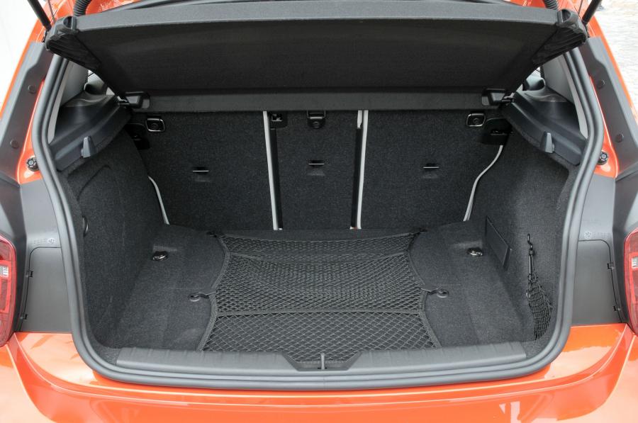  BMW 120d Urban Line 2011 года  (фото 7 из 193)